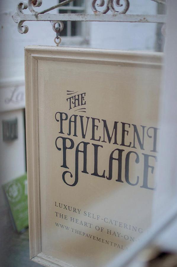The Pavement Palace 헤이온와이 외부 사진